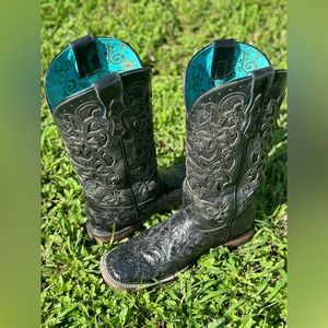 Square toe cowboy boots.